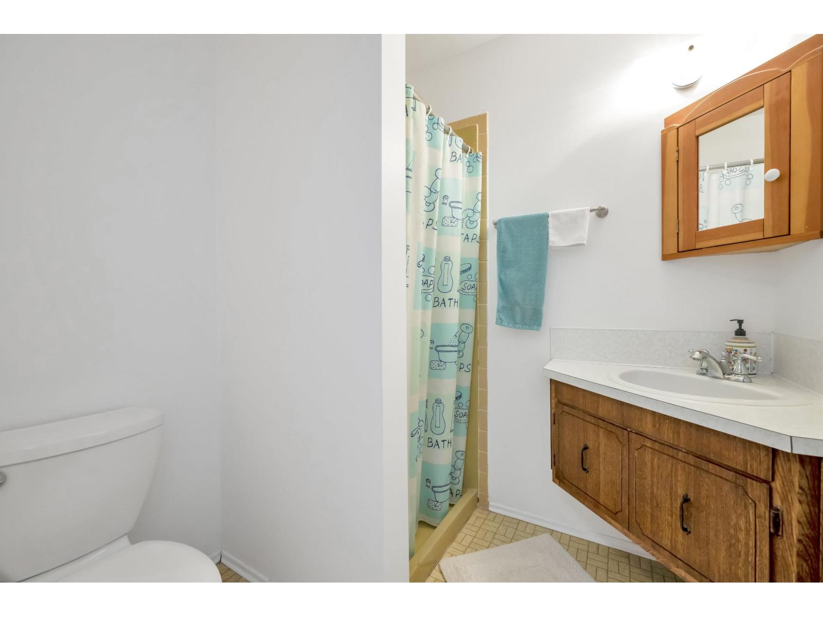 2546 200 STREET, Langley