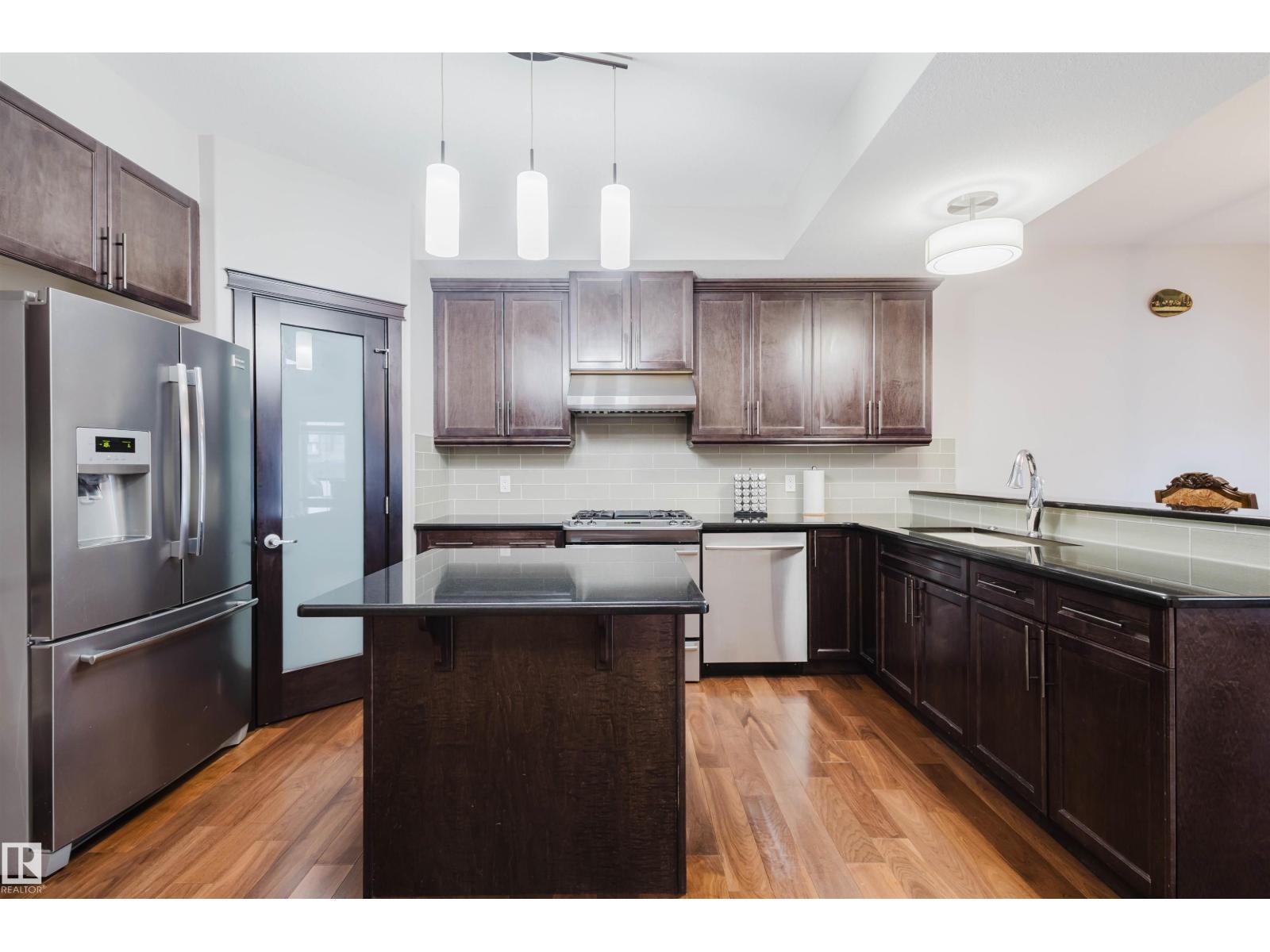 3920 GINSBURG CR NW, Edmonton