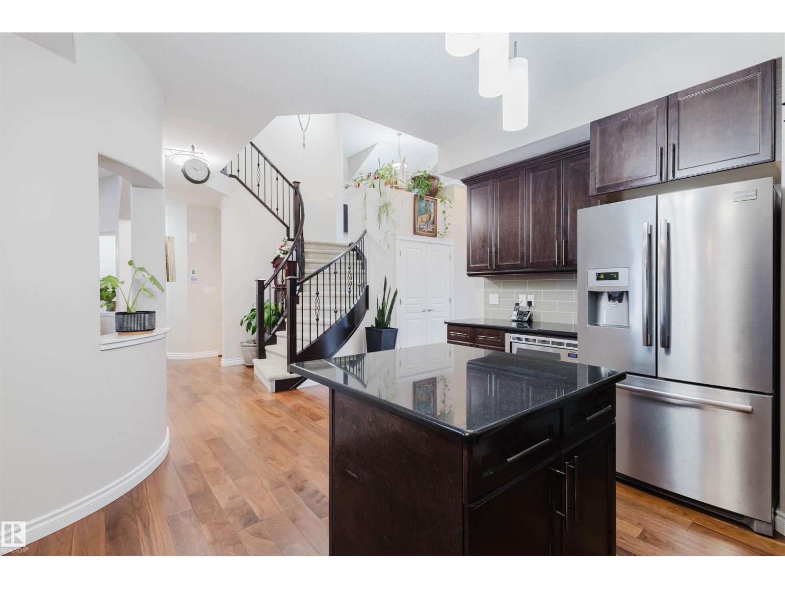 3920 GINSBURG CR NW, Edmonton