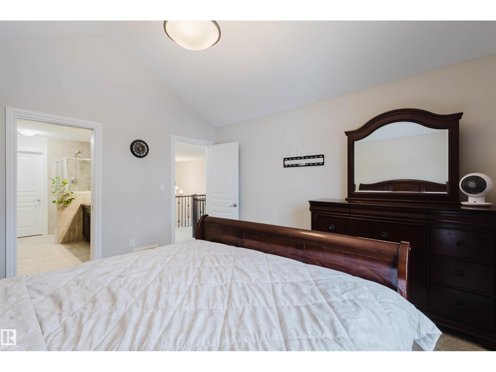 3920 GINSBURG CR NW, Edmonton