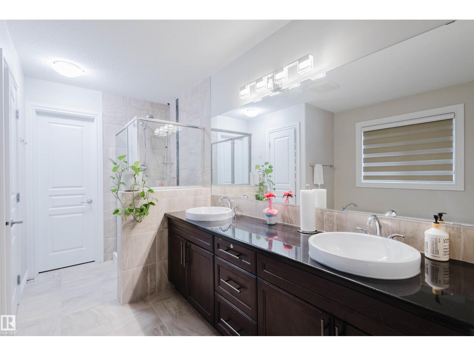 3920 GINSBURG CR NW, Edmonton