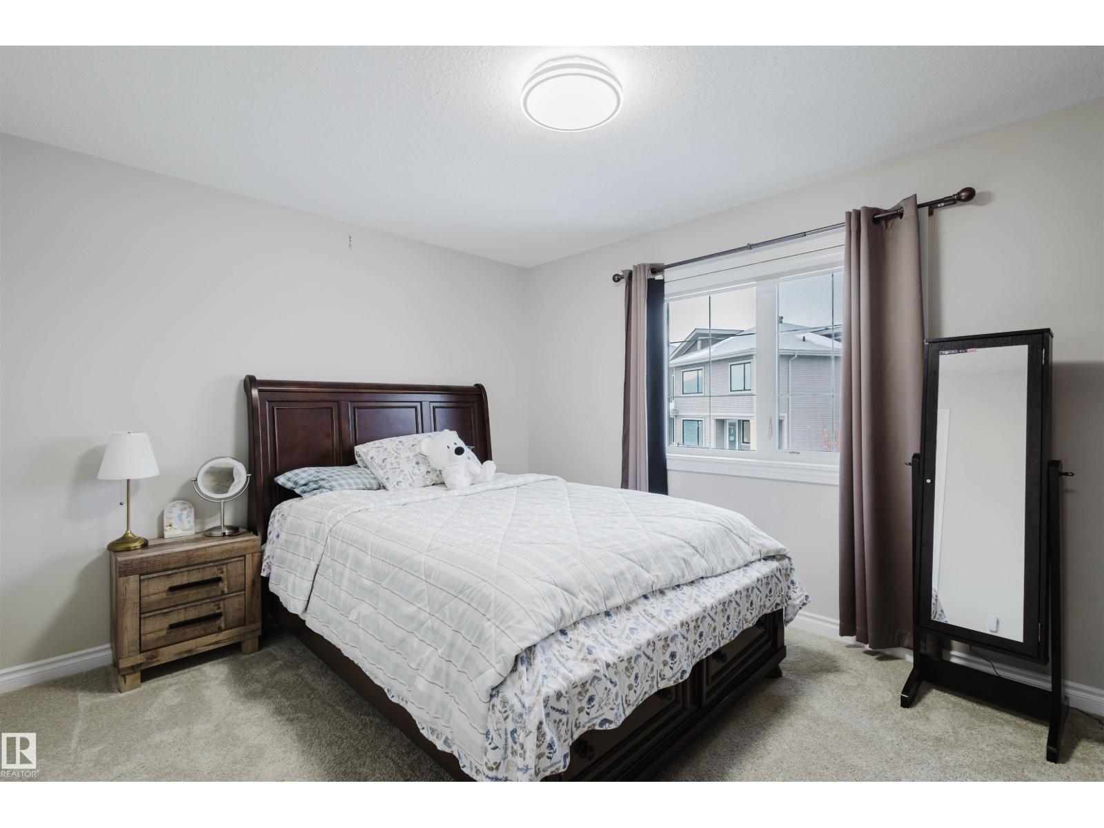 3920 GINSBURG CR NW, Edmonton