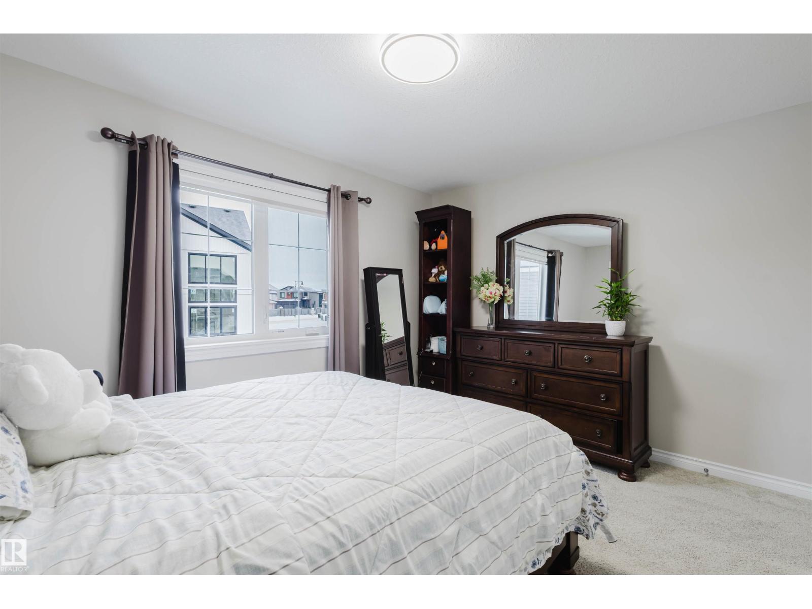 3920 GINSBURG CR NW, Edmonton