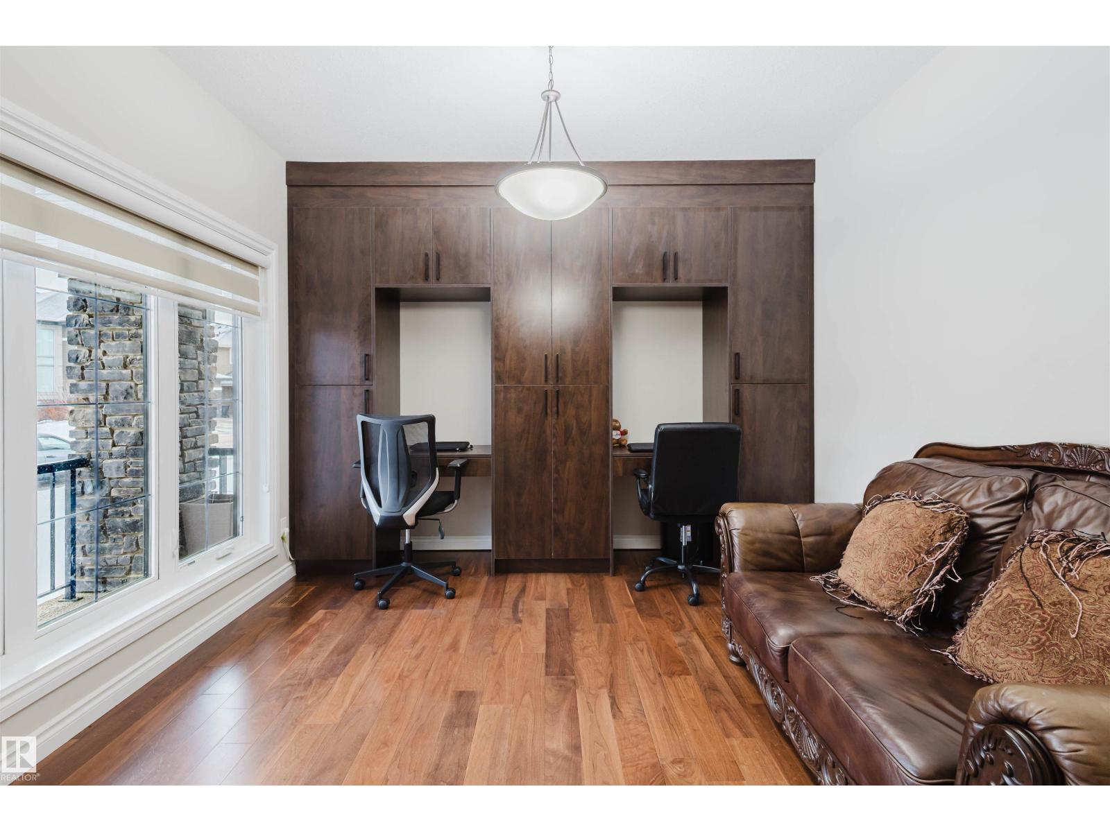 3920 GINSBURG CR NW, Edmonton