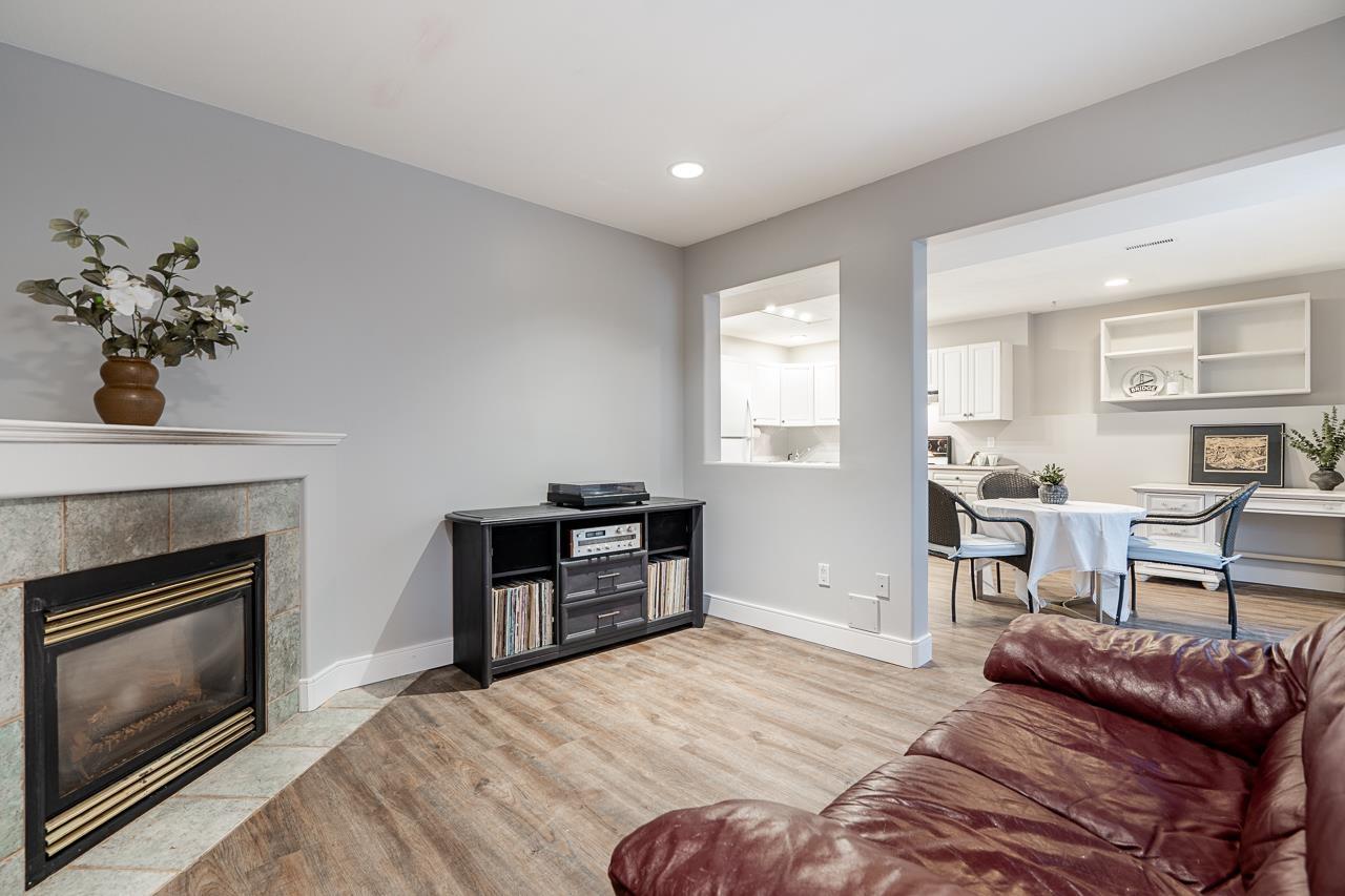 912 HABGOOD STREET, White Rock