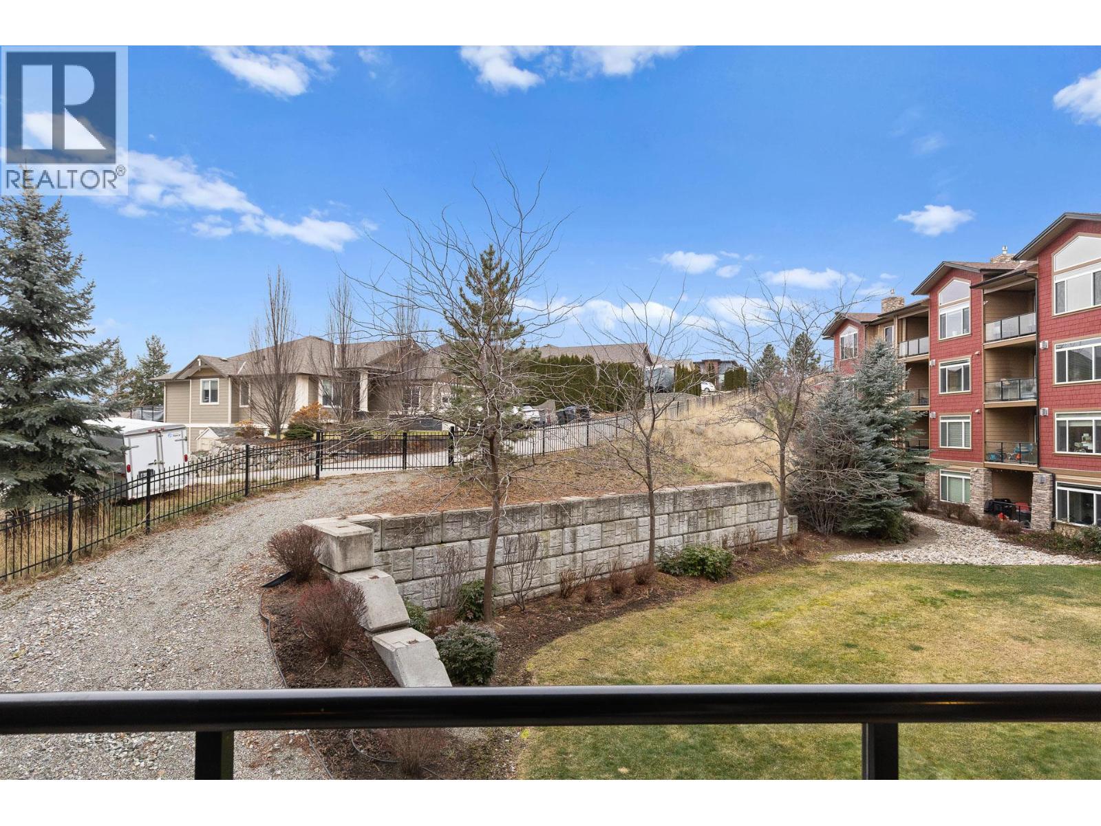 #205 2532 Shoreline Drive - 26