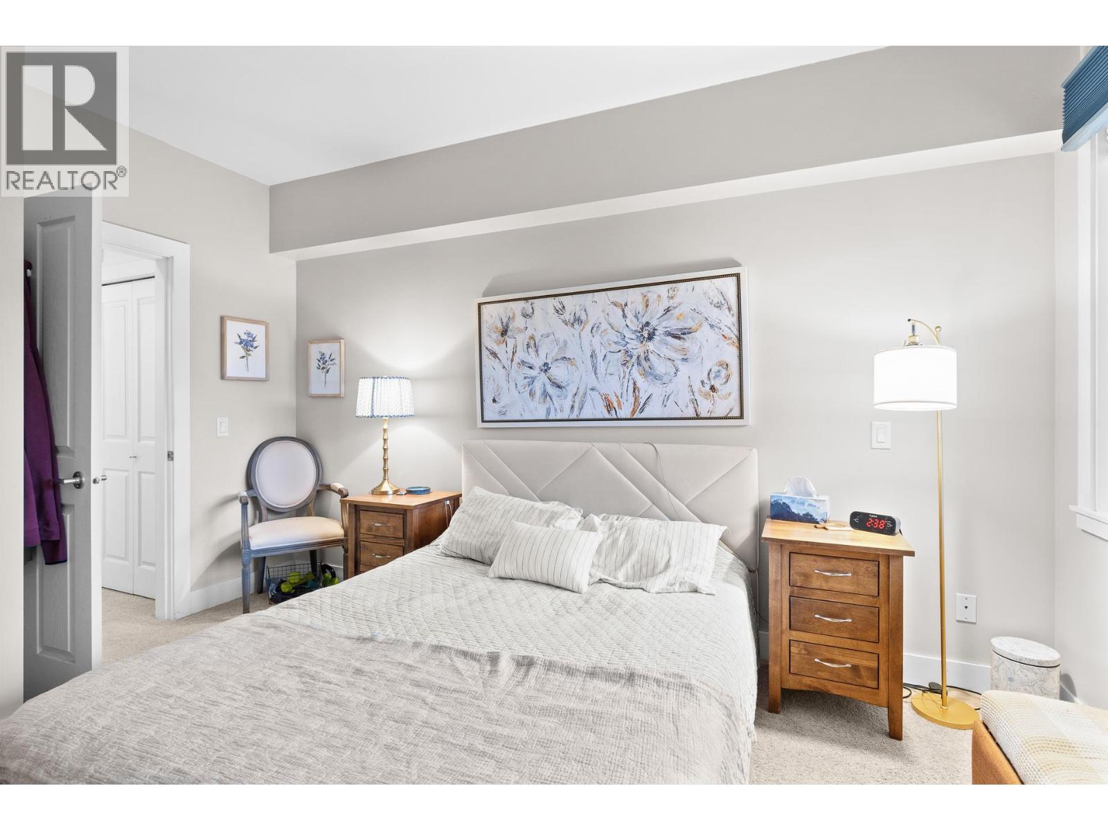 #205 2532 Shoreline Drive - 31
