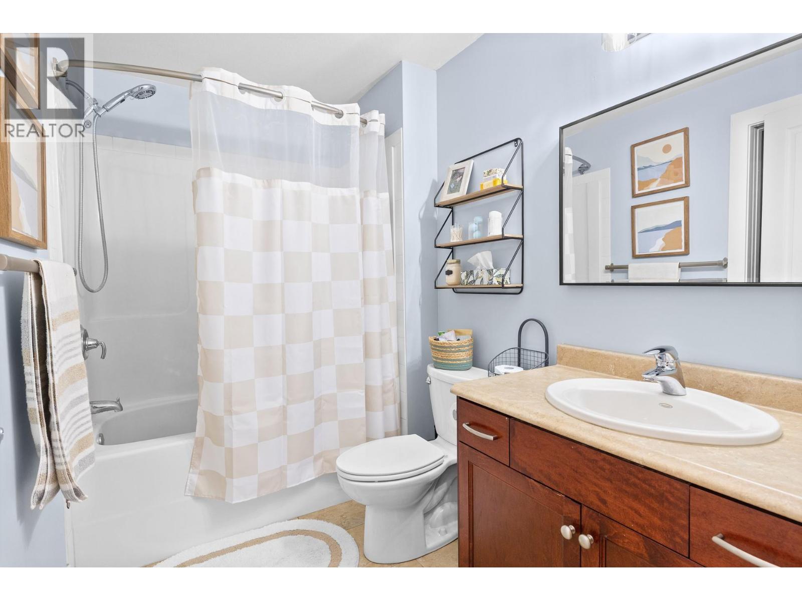 #205 2532 Shoreline Drive - 33