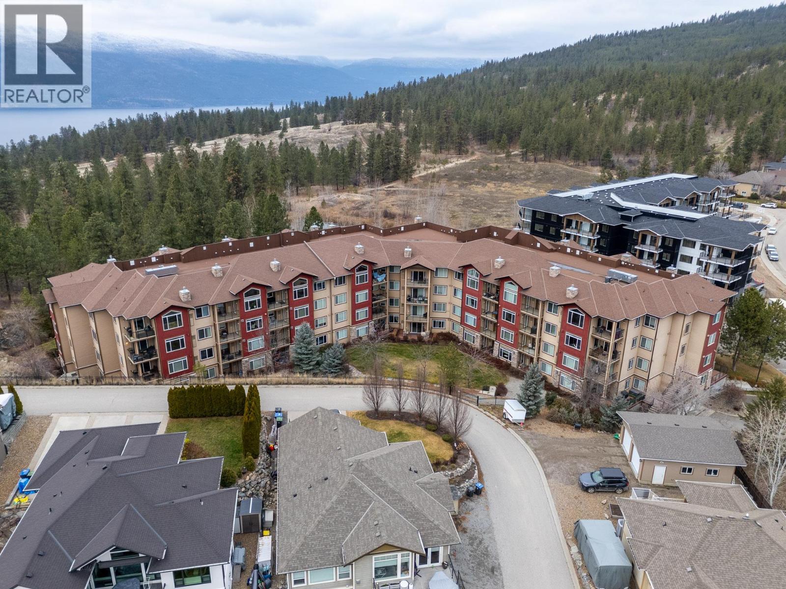 #205 2532 Shoreline Drive - 46