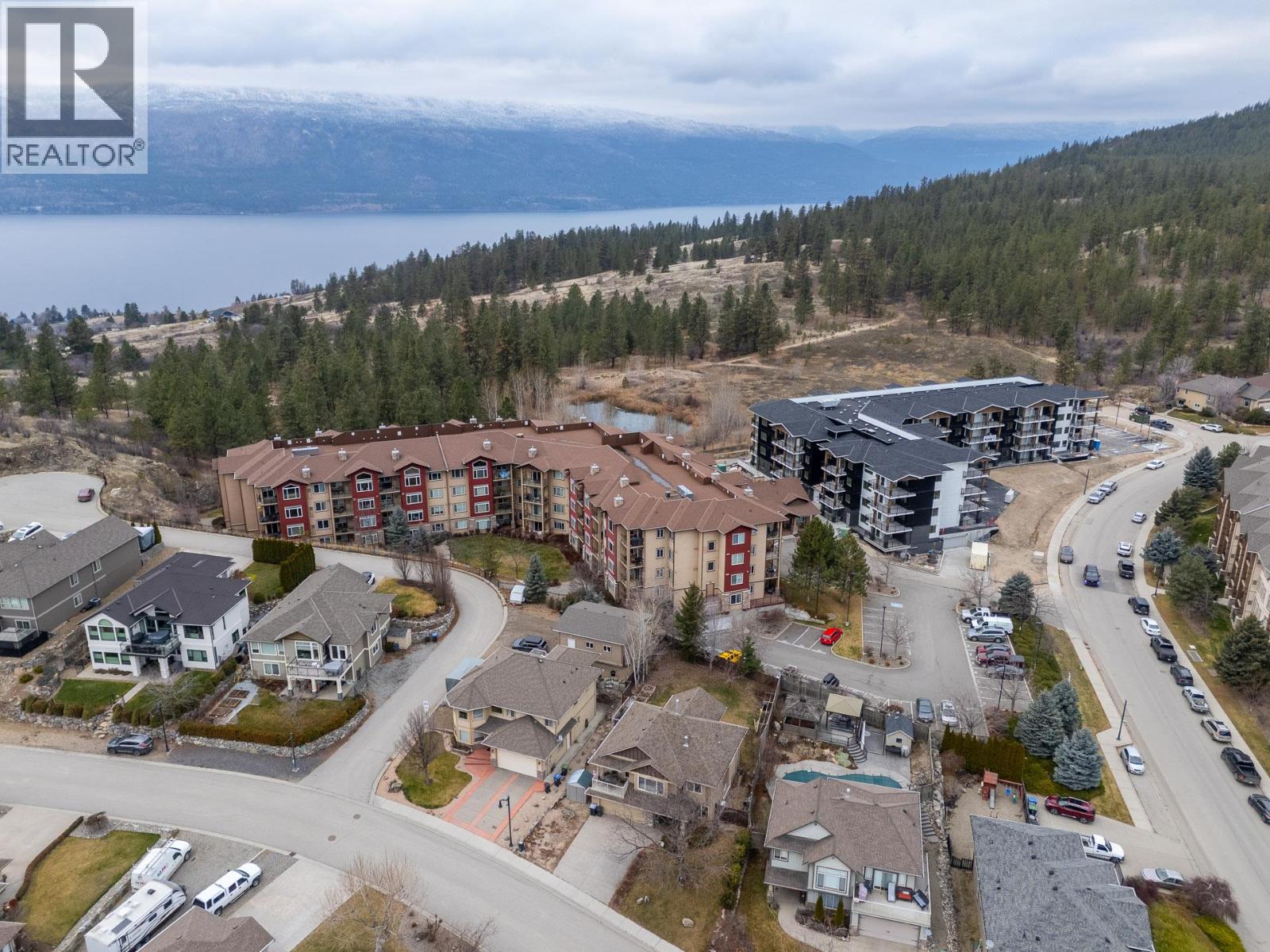 #205 2532 Shoreline Drive - 47