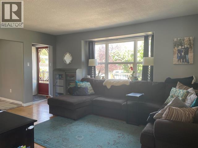 4711 SPRUCE AVENUE, Fort Nelson