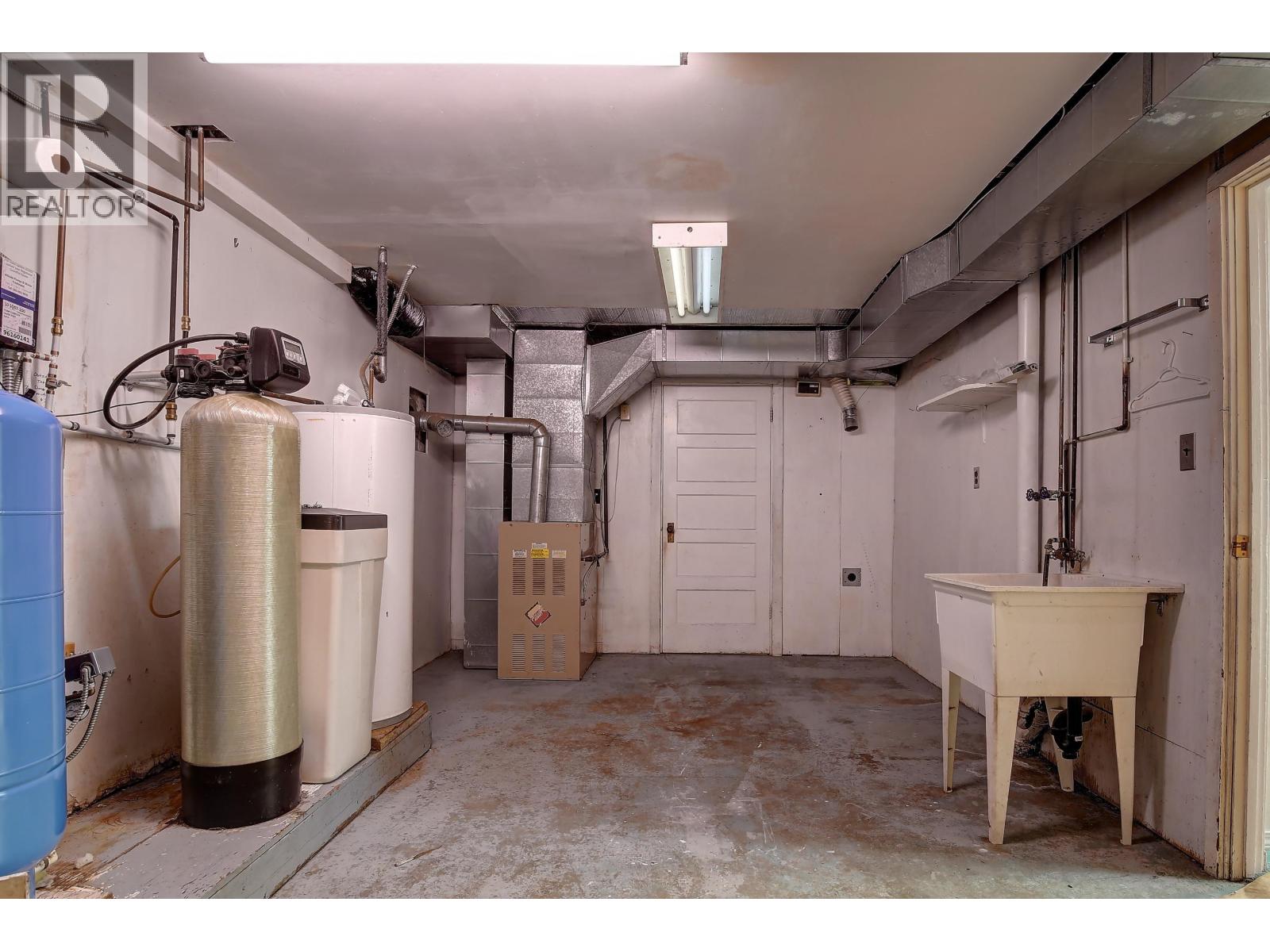 217 MOUNTVIEW DRIVE - 20