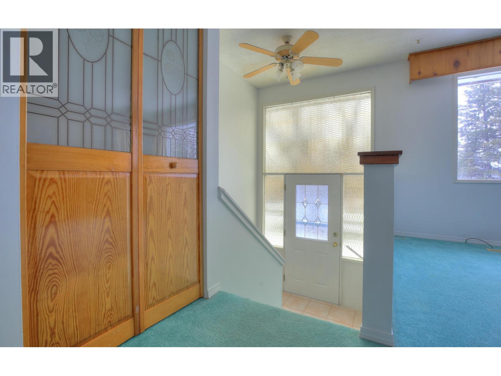 217 MOUNTVIEW Drive - photo 2