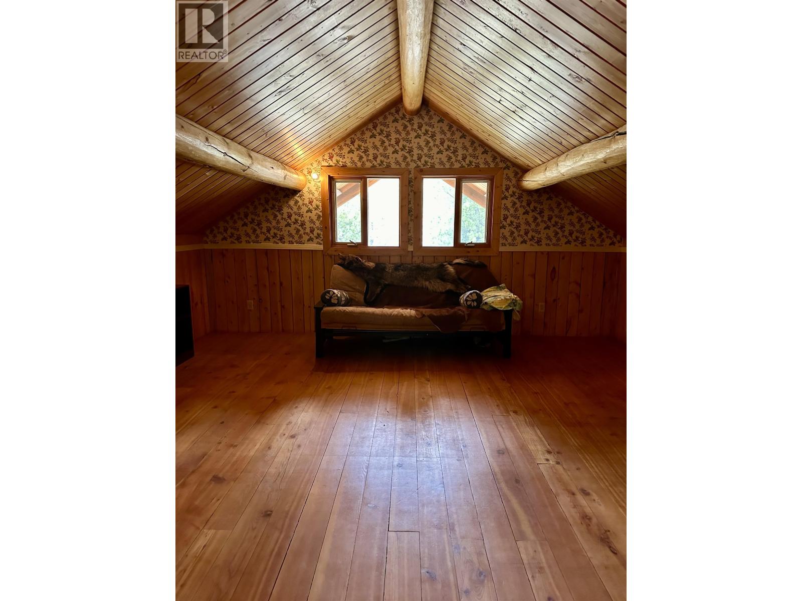 7650 VEDAN-ELKIN LAKE FSR ROAD - 38