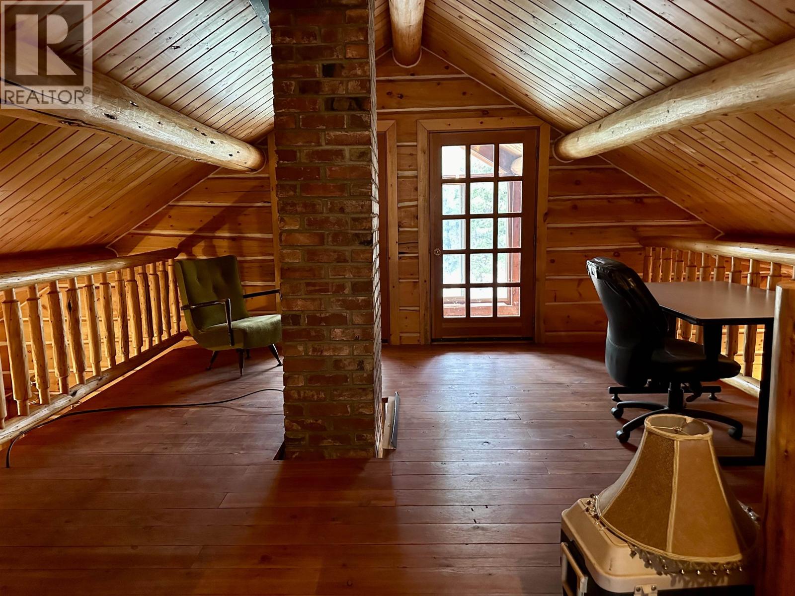 7650 VEDAN-ELKIN LAKE FSR ROAD - 37