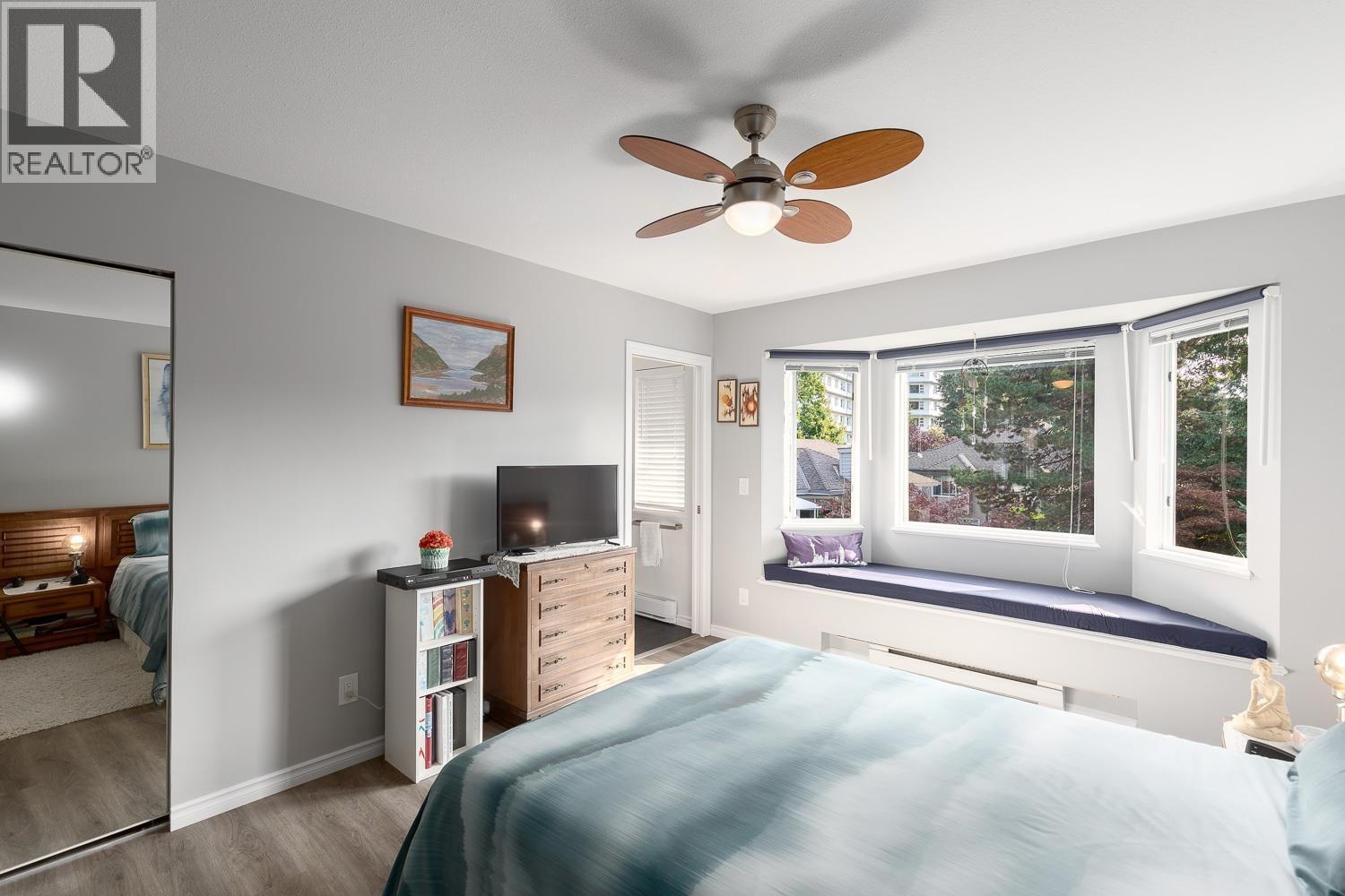 5 3634 GARIBALDI DRIVE, North Vancouver