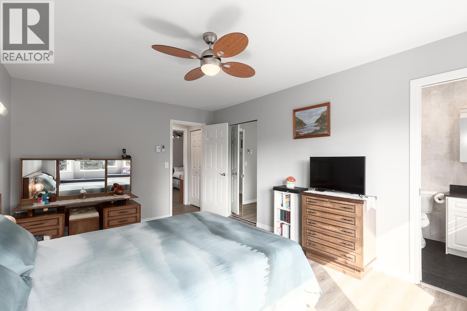 5 3634 GARIBALDI DRIVE, North Vancouver