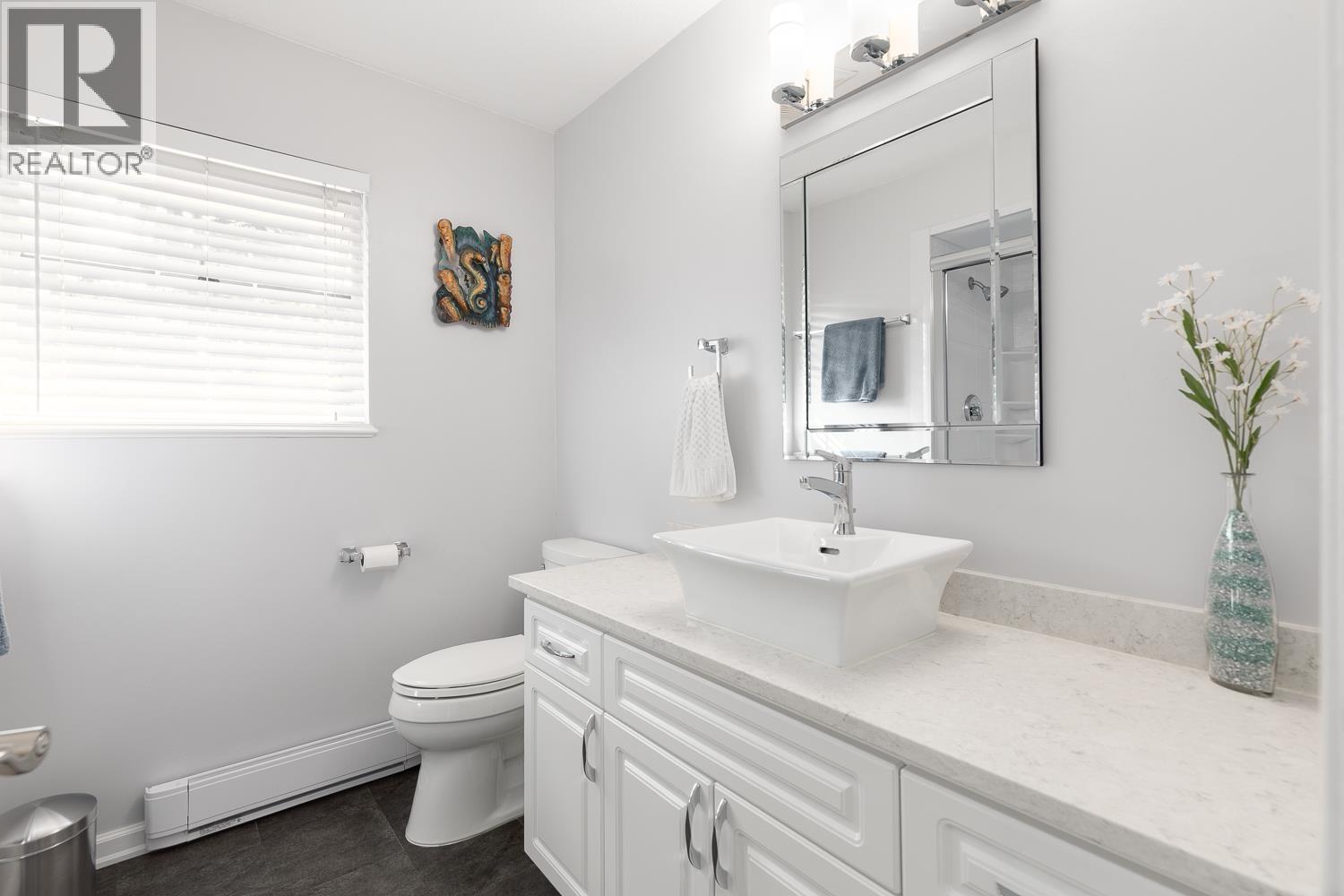 5 3634 GARIBALDI DRIVE, North Vancouver