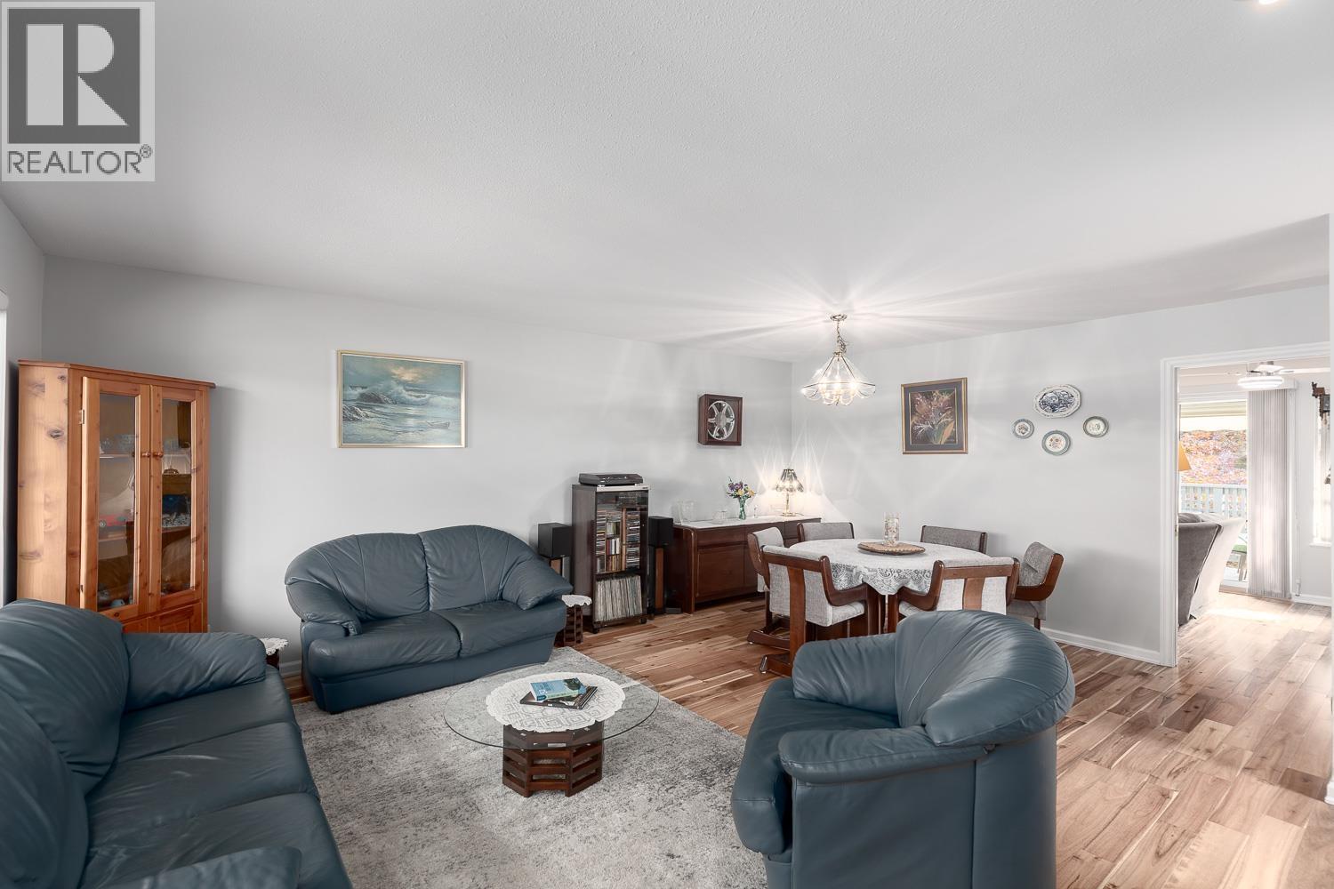 5 3634 GARIBALDI DRIVE, North Vancouver