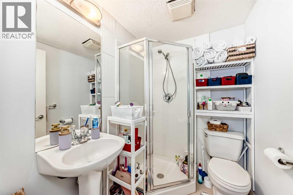 Multi-family House for Sale in  bowness Road NW Bowness Calgary 