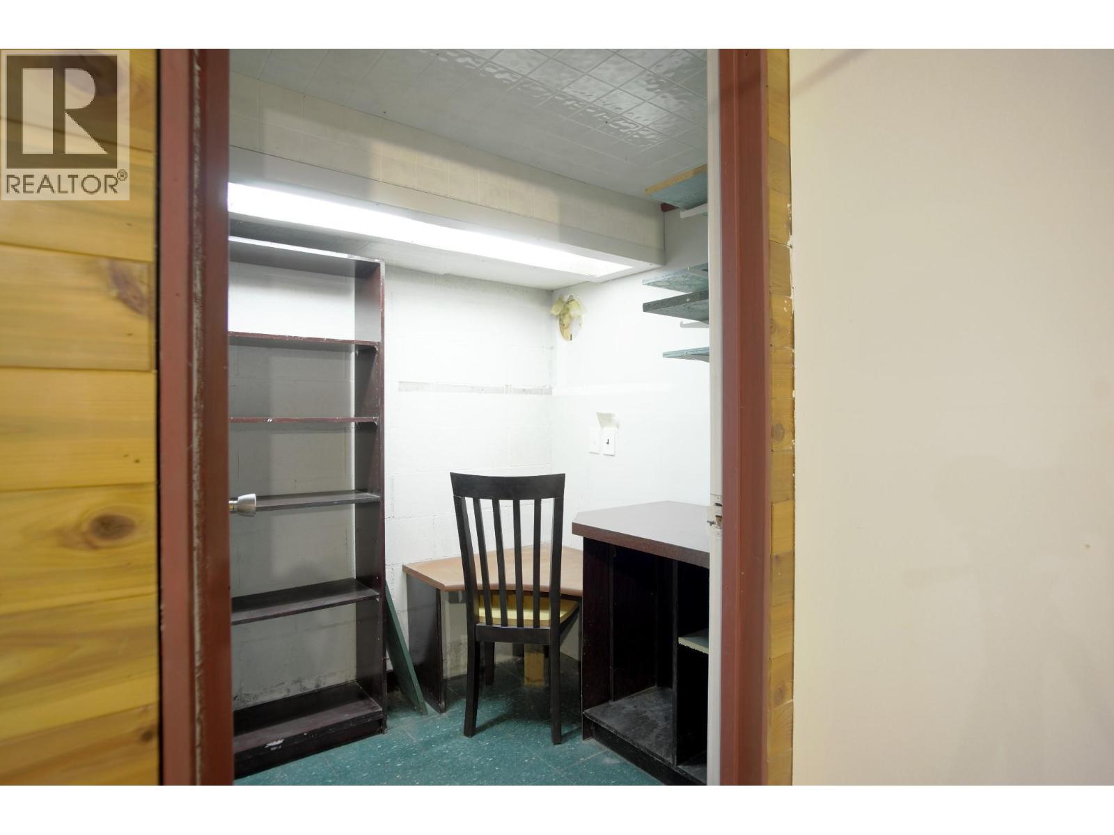  131 SALMON RIVER Road, Salmon Arm