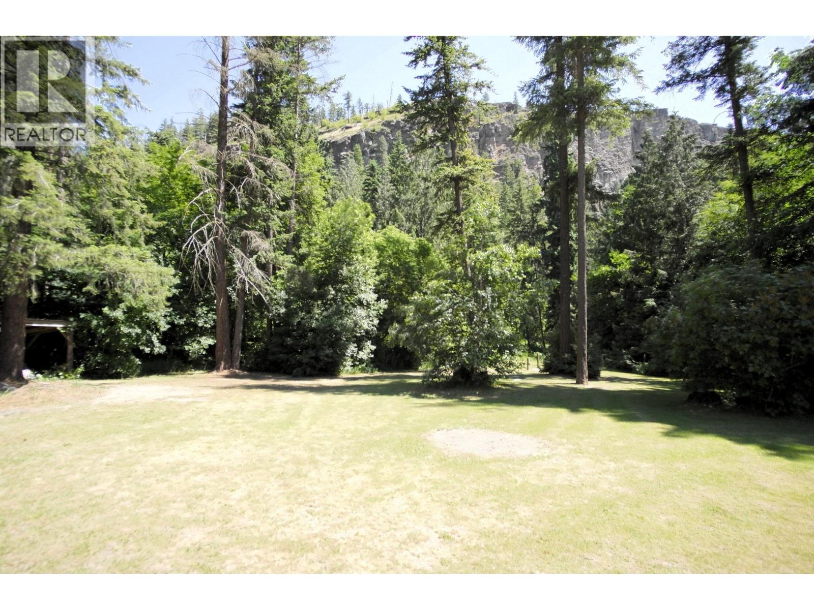  131 SALMON RIVER Road, Salmon Arm