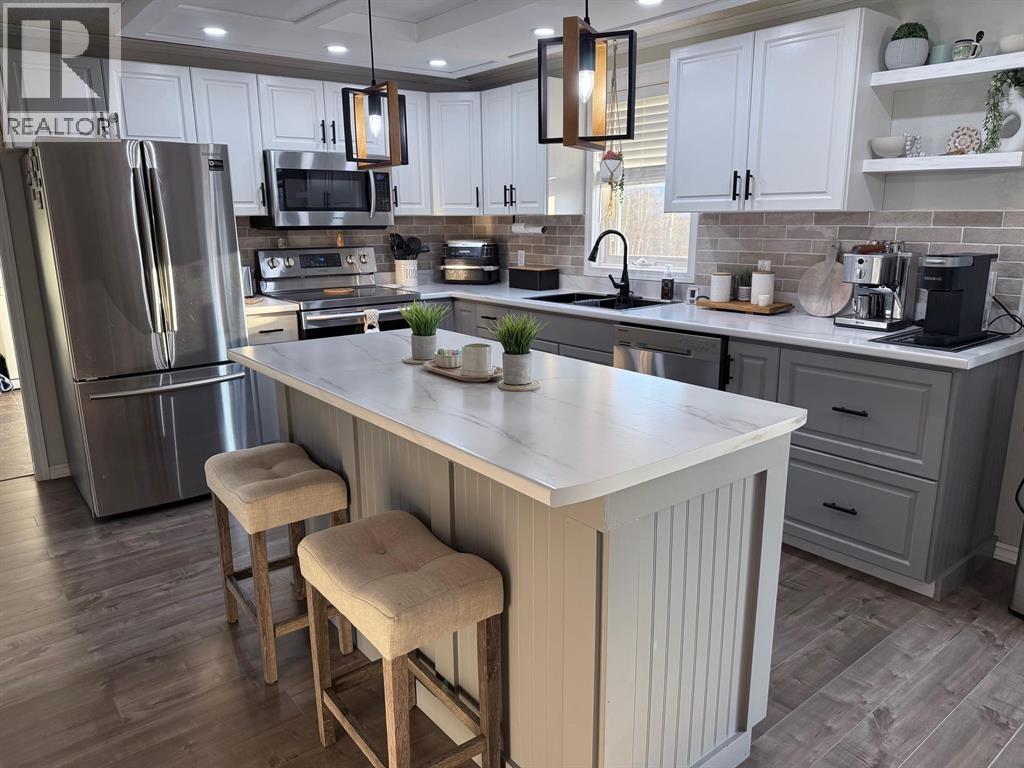 51 PEBBLE DRIVE, Fort Nelson