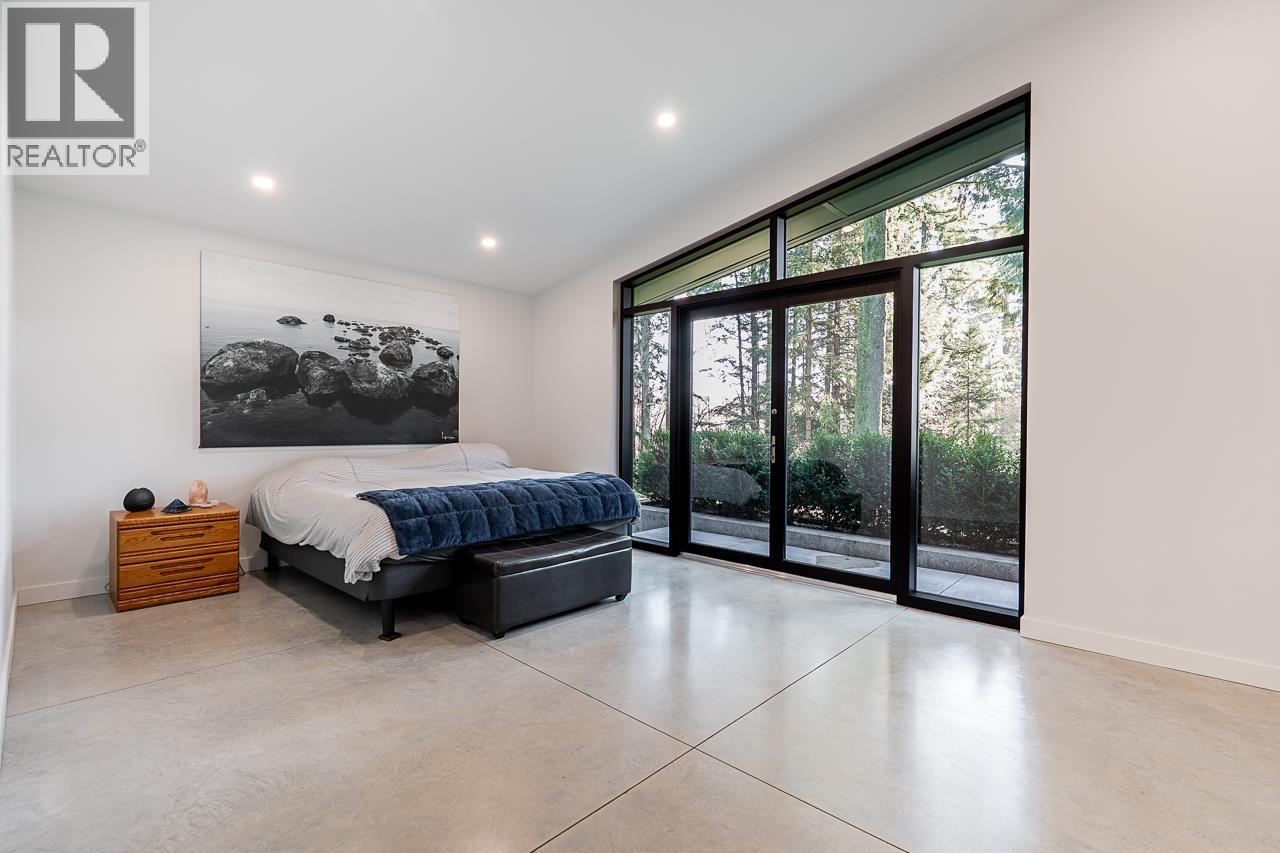 2409 WINDRIDGE DRIVE, North Vancouver