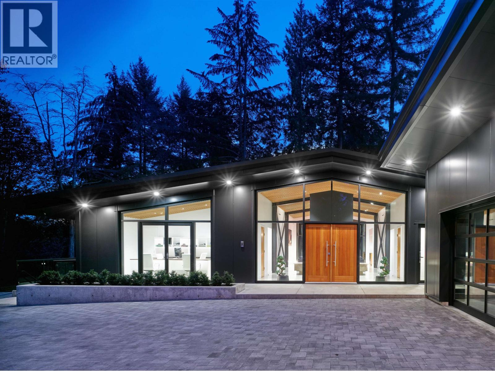 2409 WINDRIDGE DRIVE, North Vancouver
