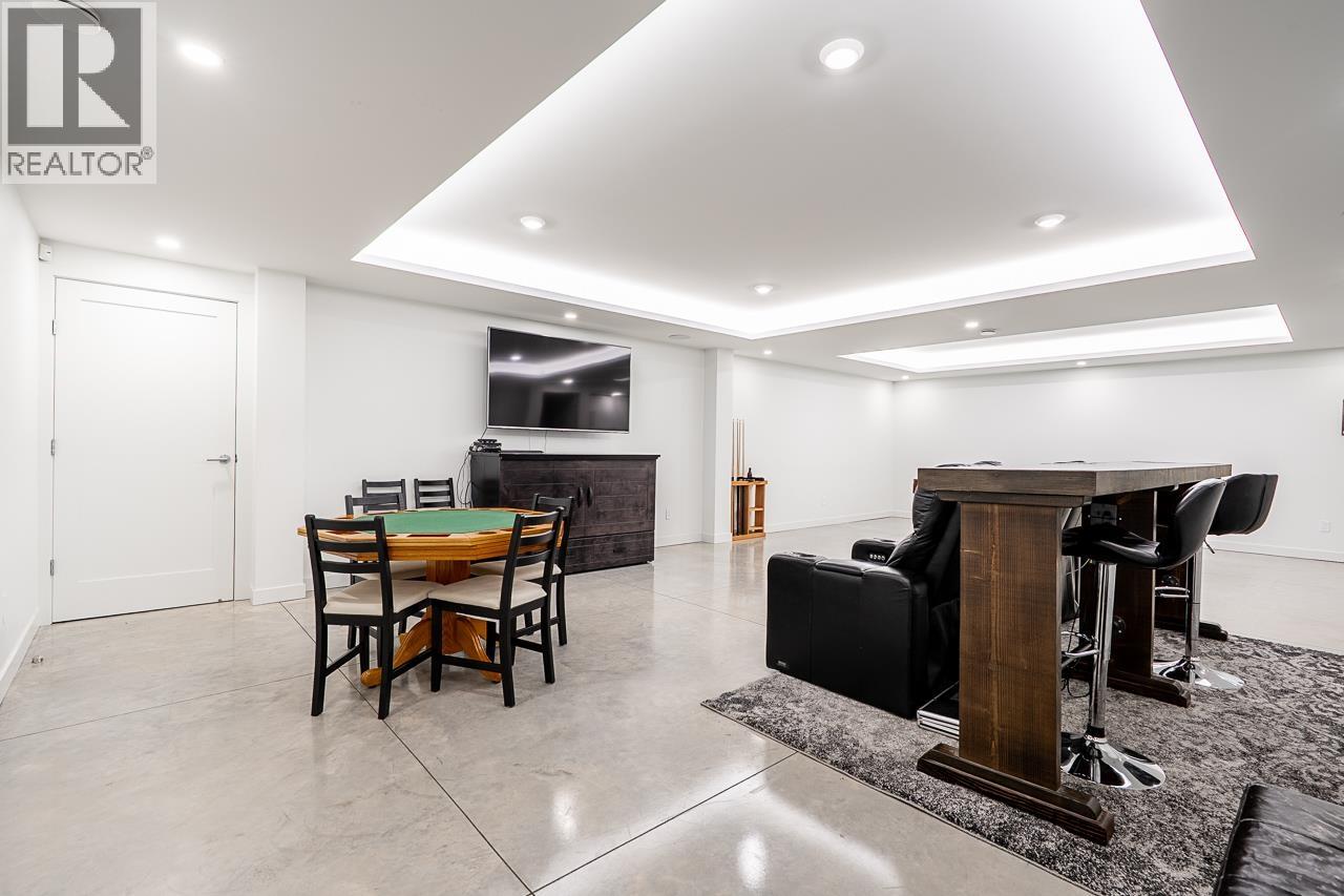 2409 WINDRIDGE DRIVE, North Vancouver