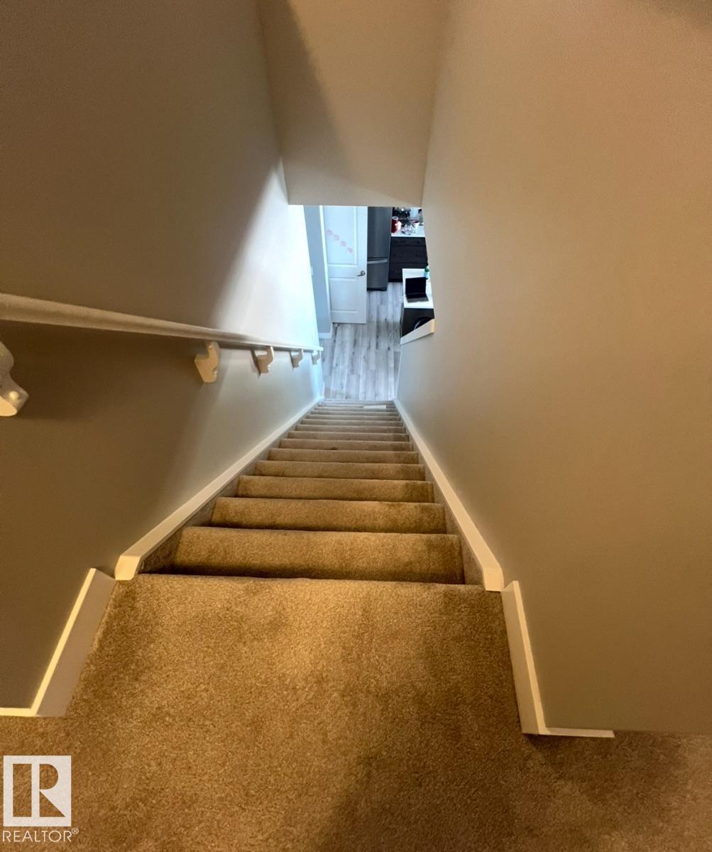 1539 200 ST NW - 3