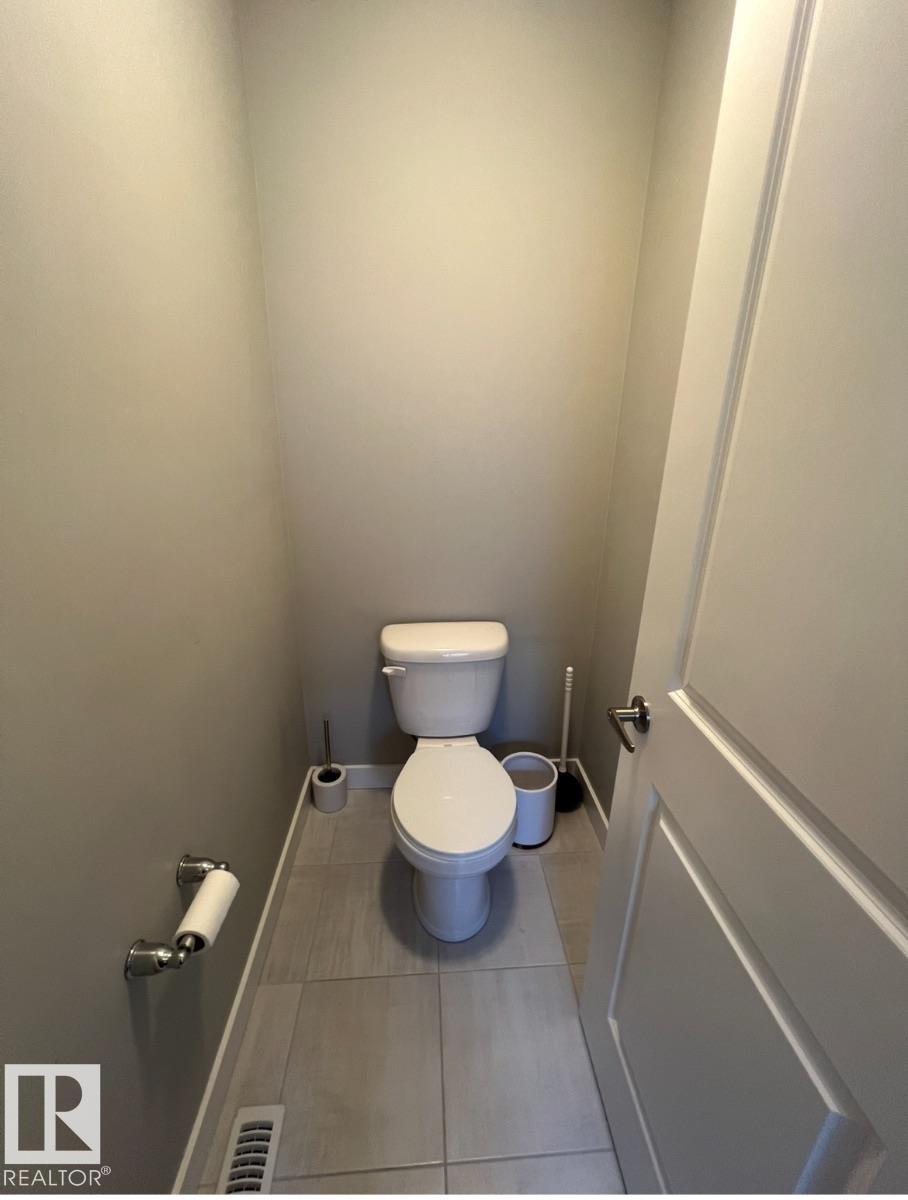 1539 200 ST NW - 7