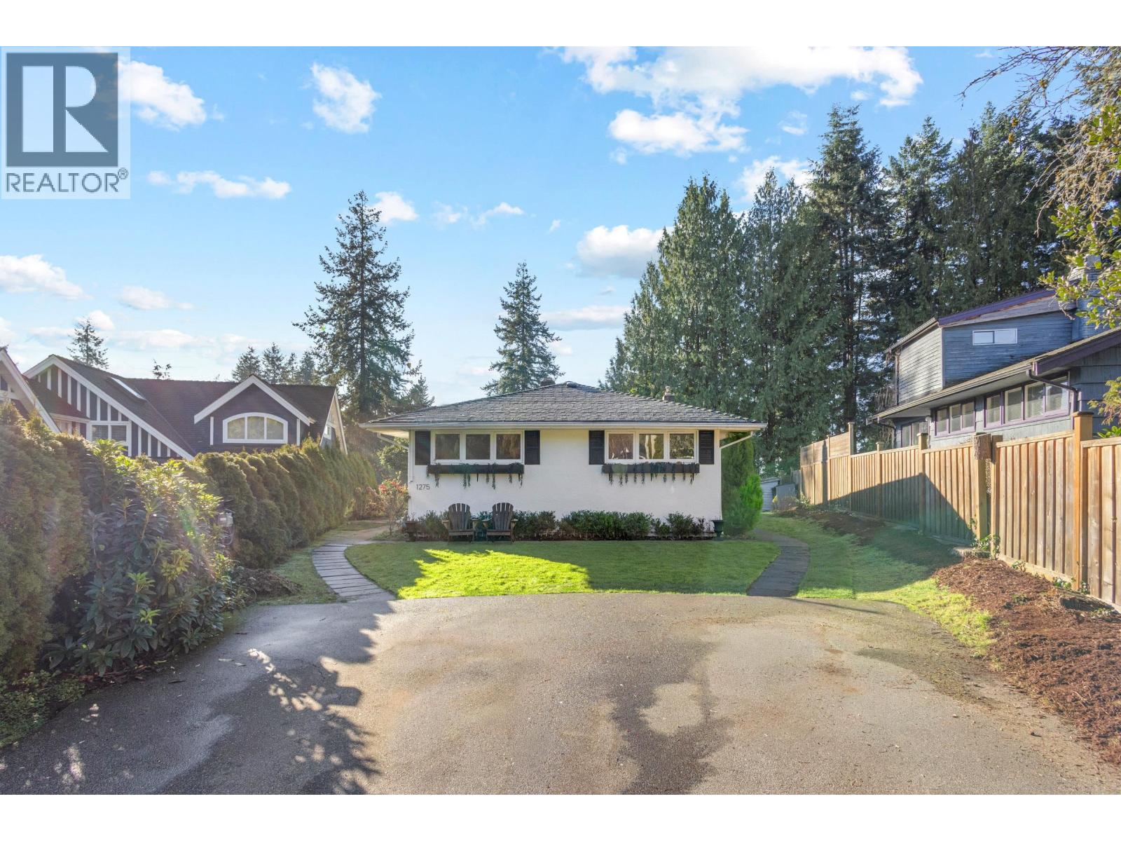 1275 BRANTWOOD ROAD, North Vancouver