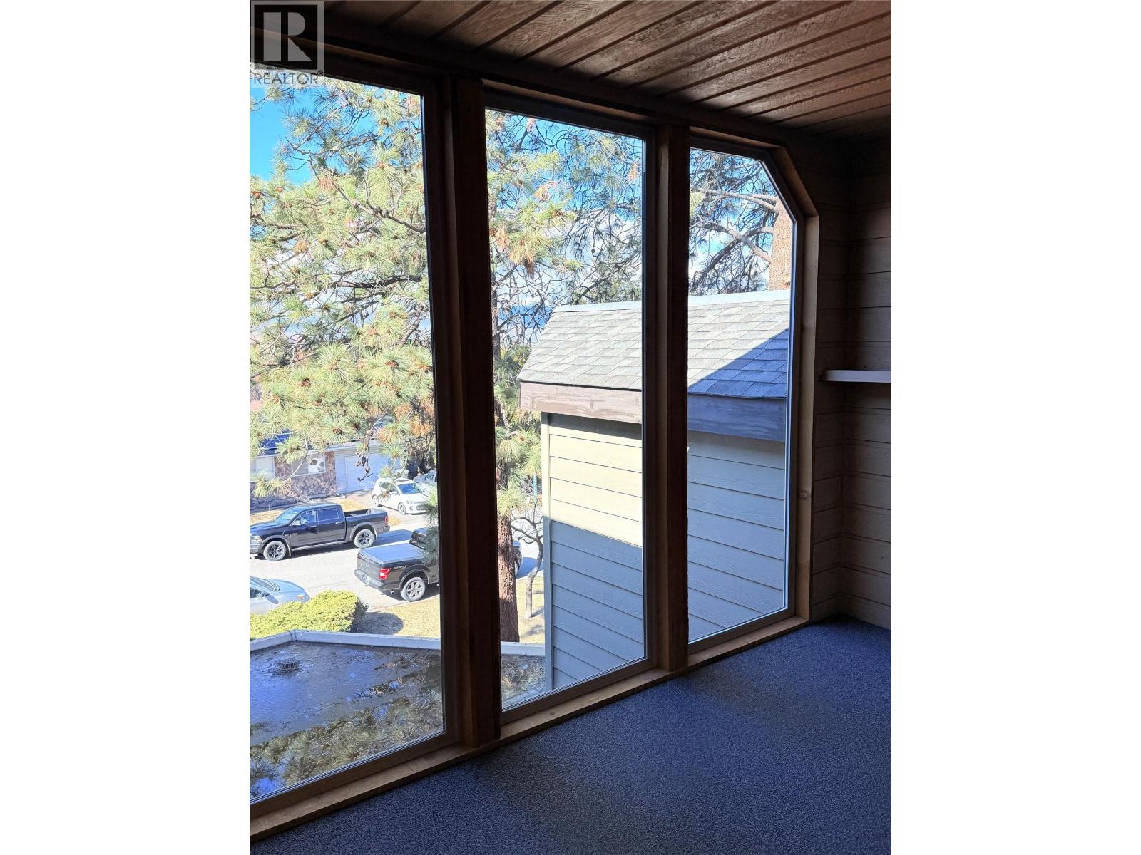 #348 245 GORDONHORN CRESCENT - 11