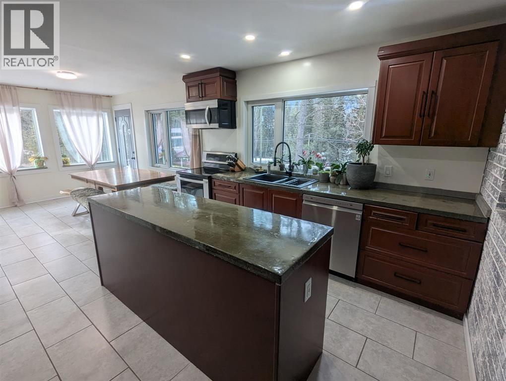 4620 MANTON Road, Smithers