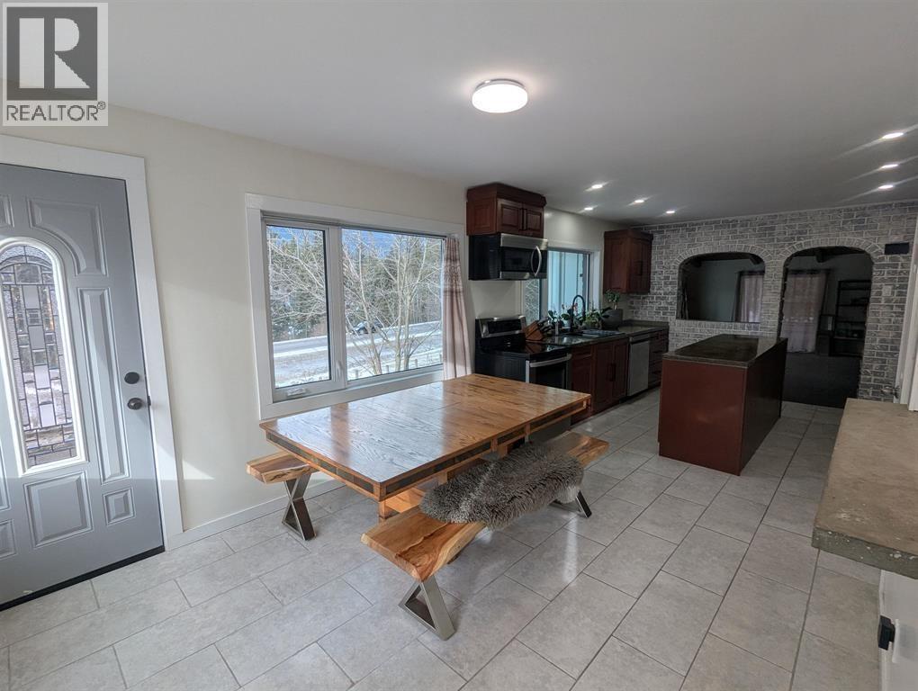 4620 MANTON Road, Smithers