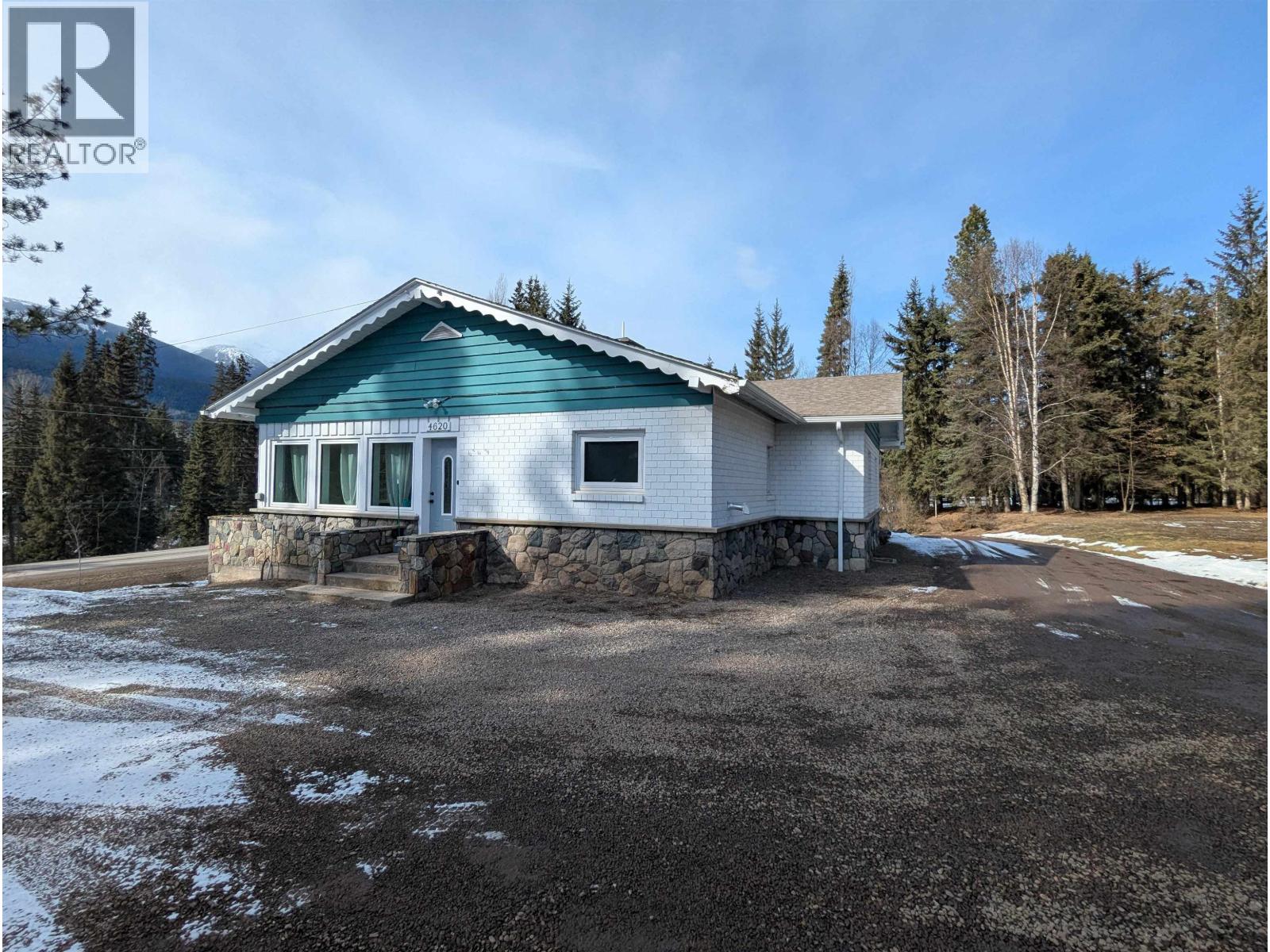 4620 MANTON Road, Smithers