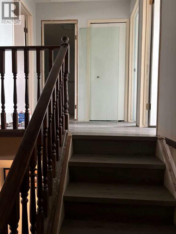 Single Family House for Sale in  Bernard Way NW Beddington Heights Calgary 