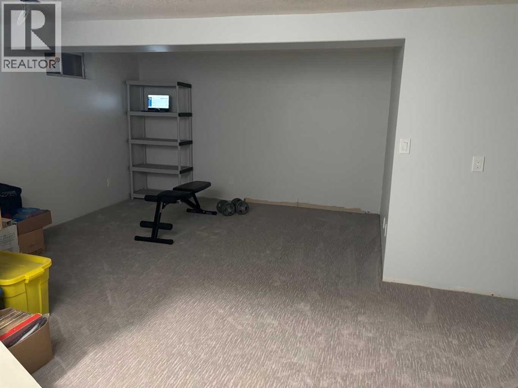 Single Family House for Sale in  Bernard Way NW Beddington Heights Calgary 