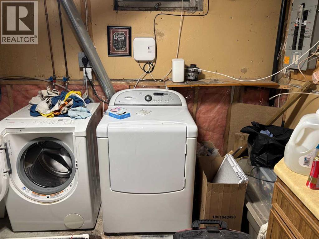 Single Family House for Sale in  Bernard Way NW Beddington Heights Calgary 