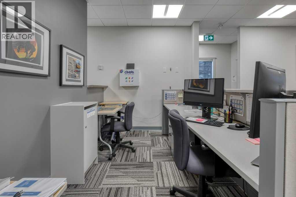 305 First Street East, Cochrane