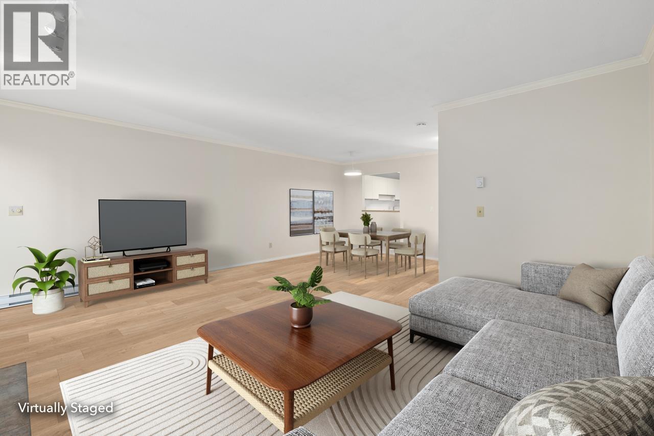 912 ROCHE POINT DRIVE, North Vancouver