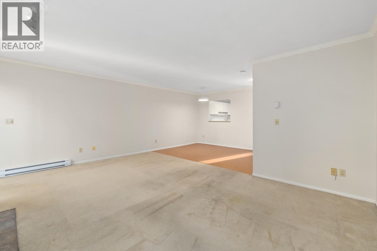 912 ROCHE POINT DRIVE, North Vancouver