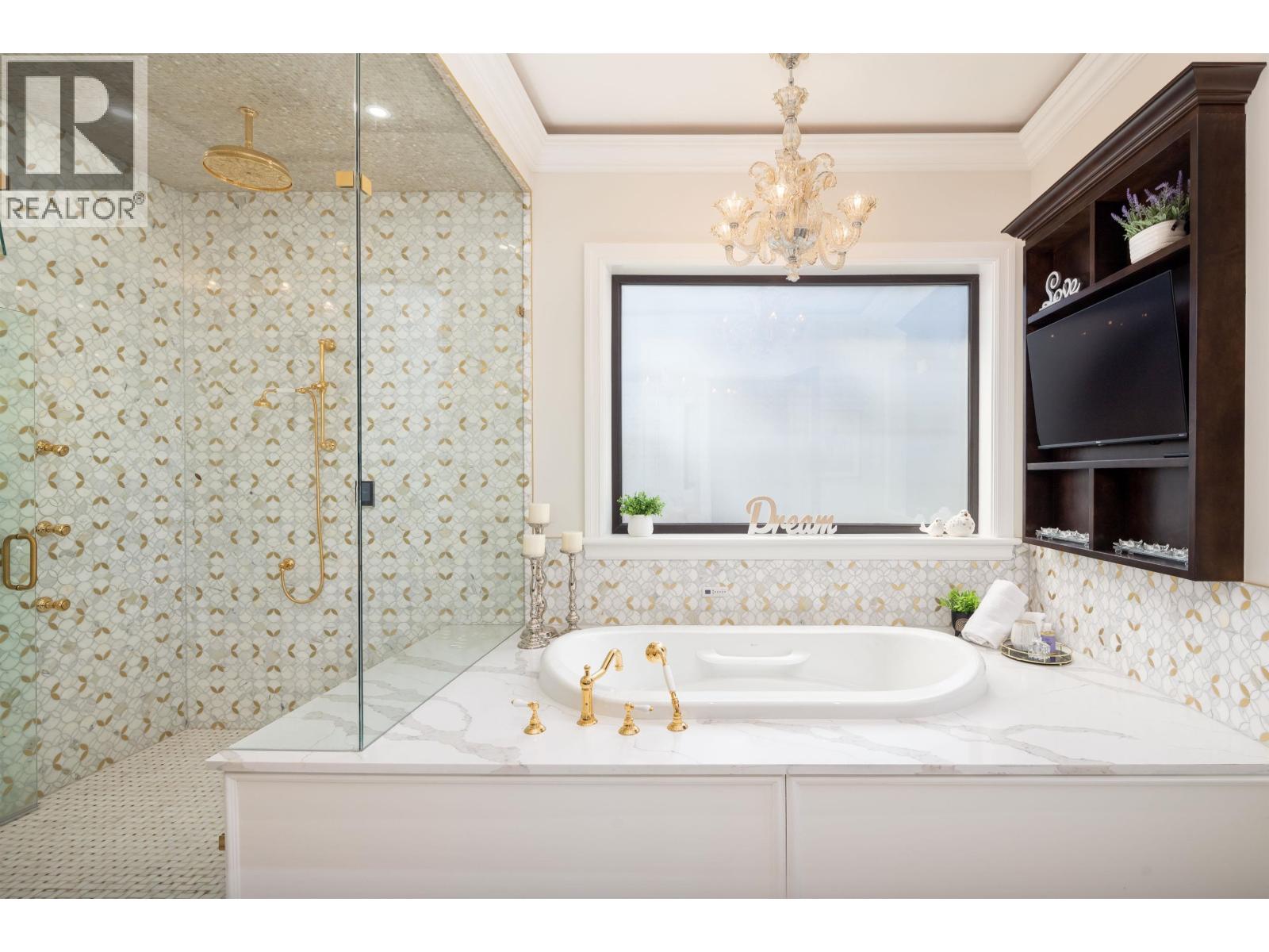 8483 WILTSHIRE STREET, Vancouver