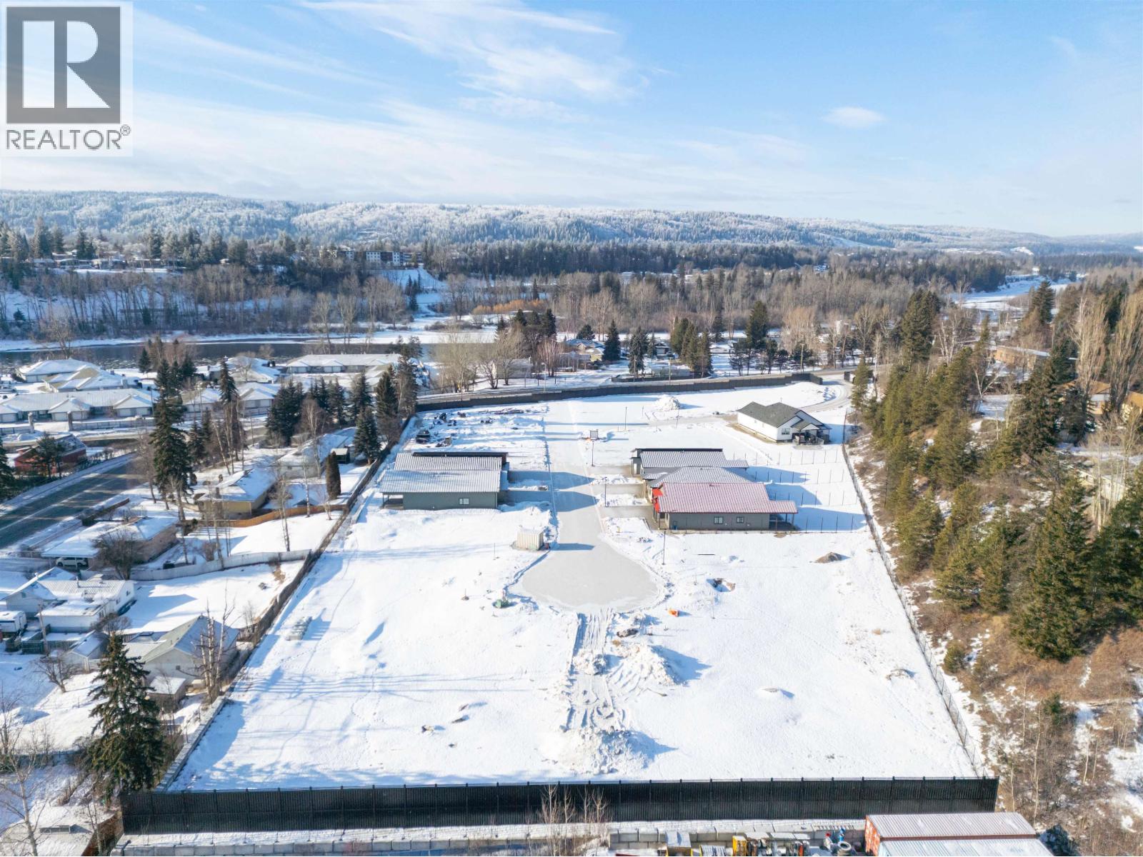 #117 960 NORTH NECHAKO ROAD - 33