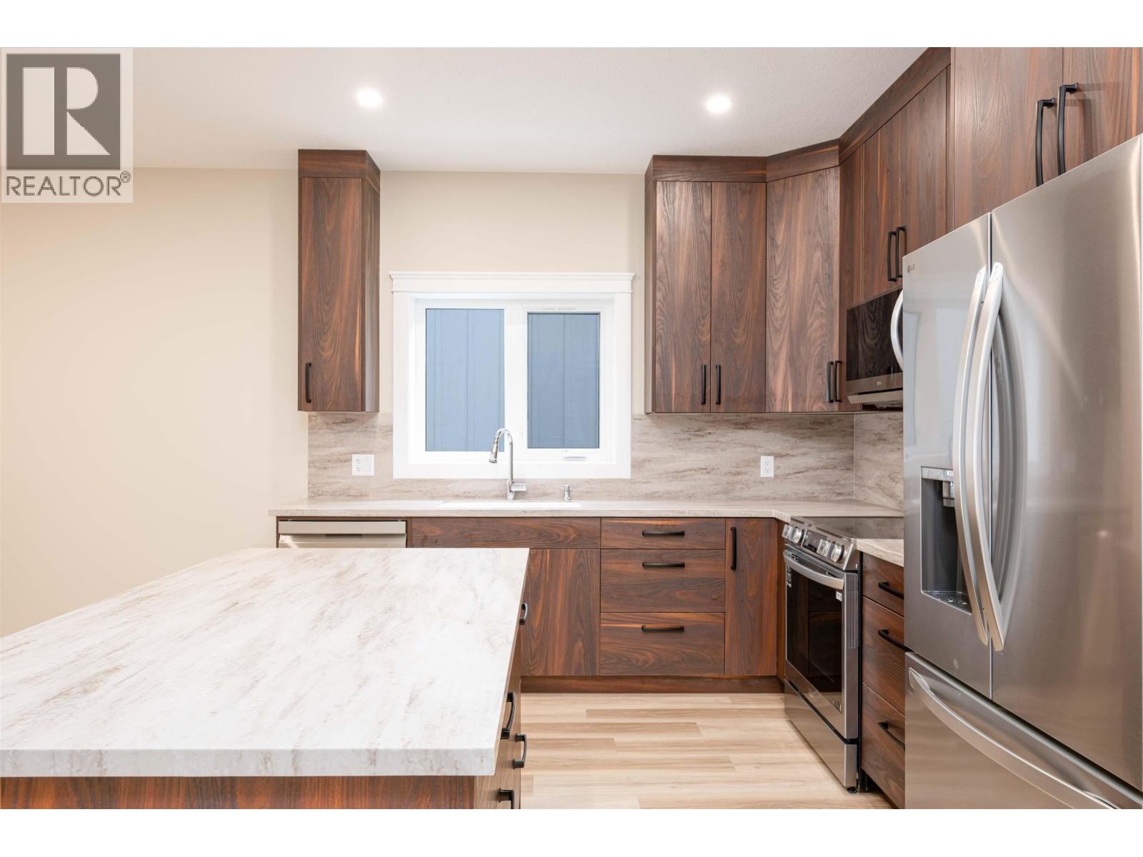 #118 960 NORTH NECHAKO ROAD - 18