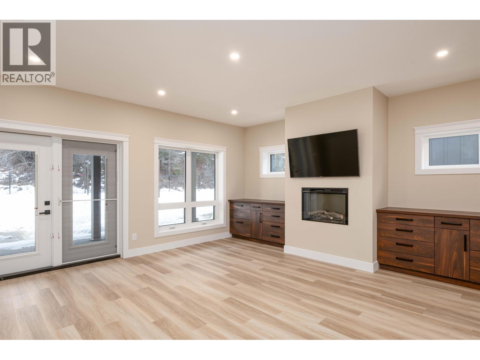 #118 960 NORTH NECHAKO ROAD - 16