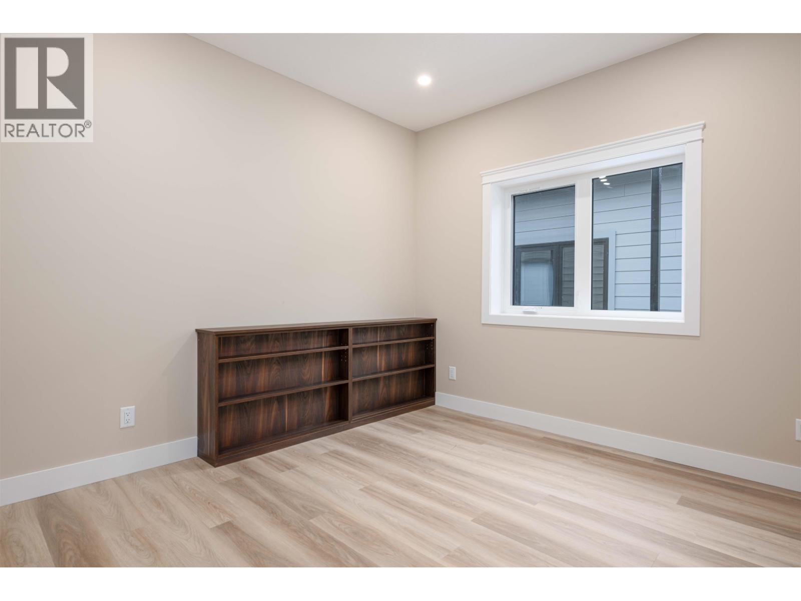 #118 960 NORTH NECHAKO ROAD - 24