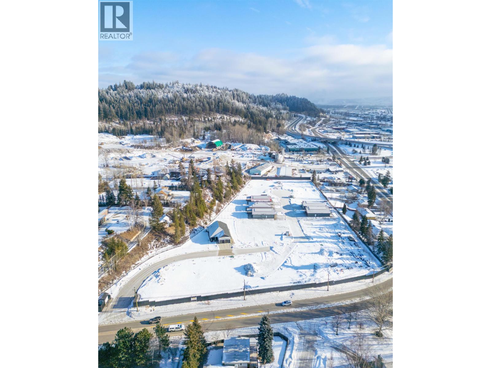 #118 960 NORTH NECHAKO ROAD - 39