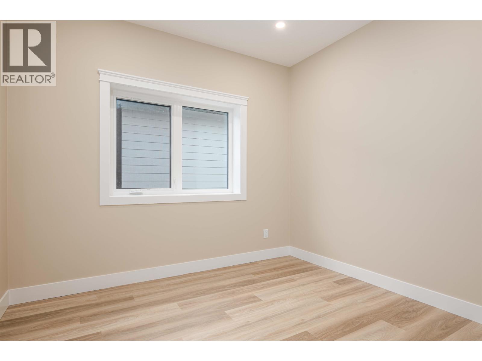 #118 960 NORTH NECHAKO ROAD - 29